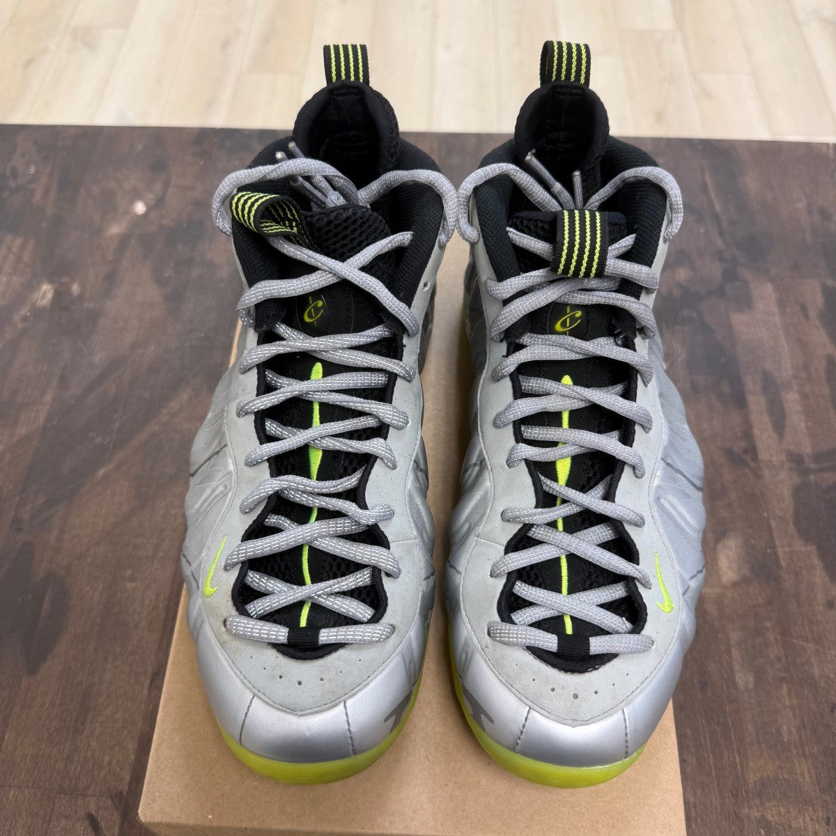 Nike Air Foamposite One Silver Volt Camo Size 11.5 (Pre-Owned) - Image 2
