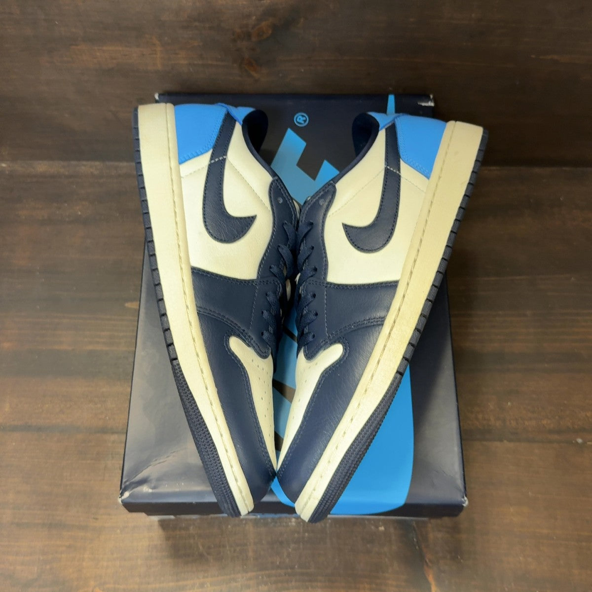 Jordan 1 Low OG Obsidian UNC - Image 2