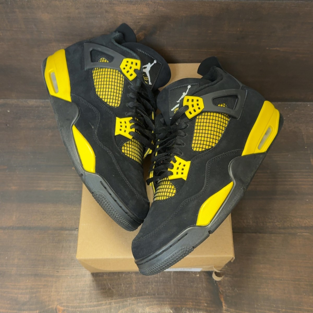 Jordan 4 Retro Thunder (2023) Size 14 (Pre-Owned) - Image 2