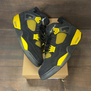 Jordan 4 Retro Thunder (2023) Size 14 (Pre-Owned) - Image 2