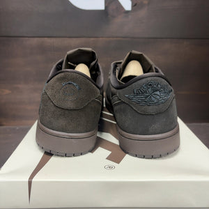 Jordan 1 Retro Low OG SP Travis Scott Velvet Brown Size 13 (Pre-Owned)