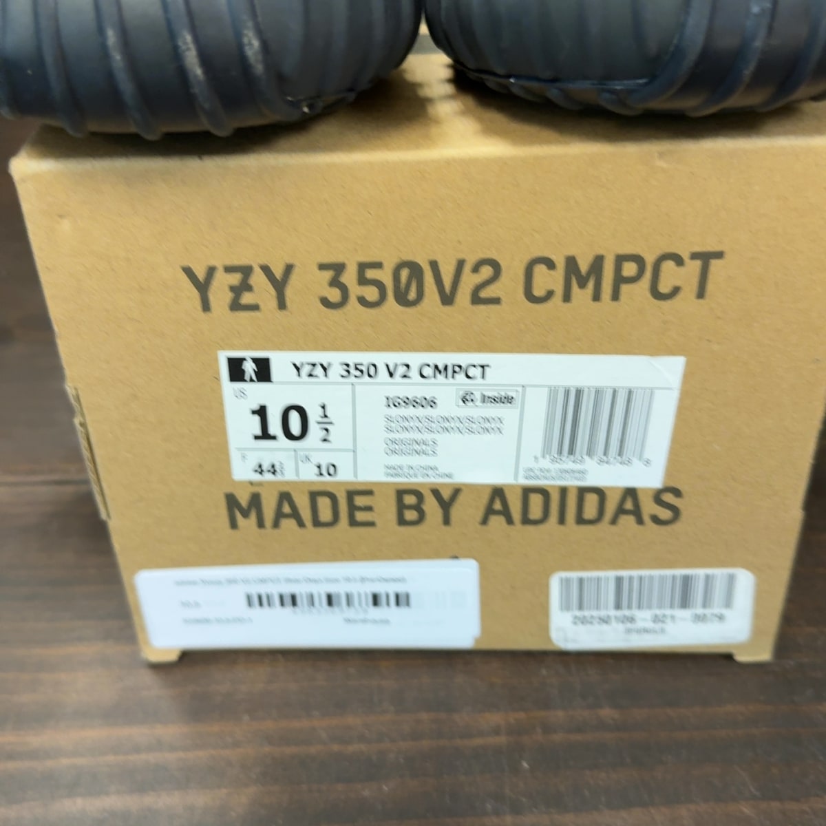 adidas Yeezy 350 V2 CMPCT Slate Onyx Size 10.5 (Pre-Owned) - Image 6