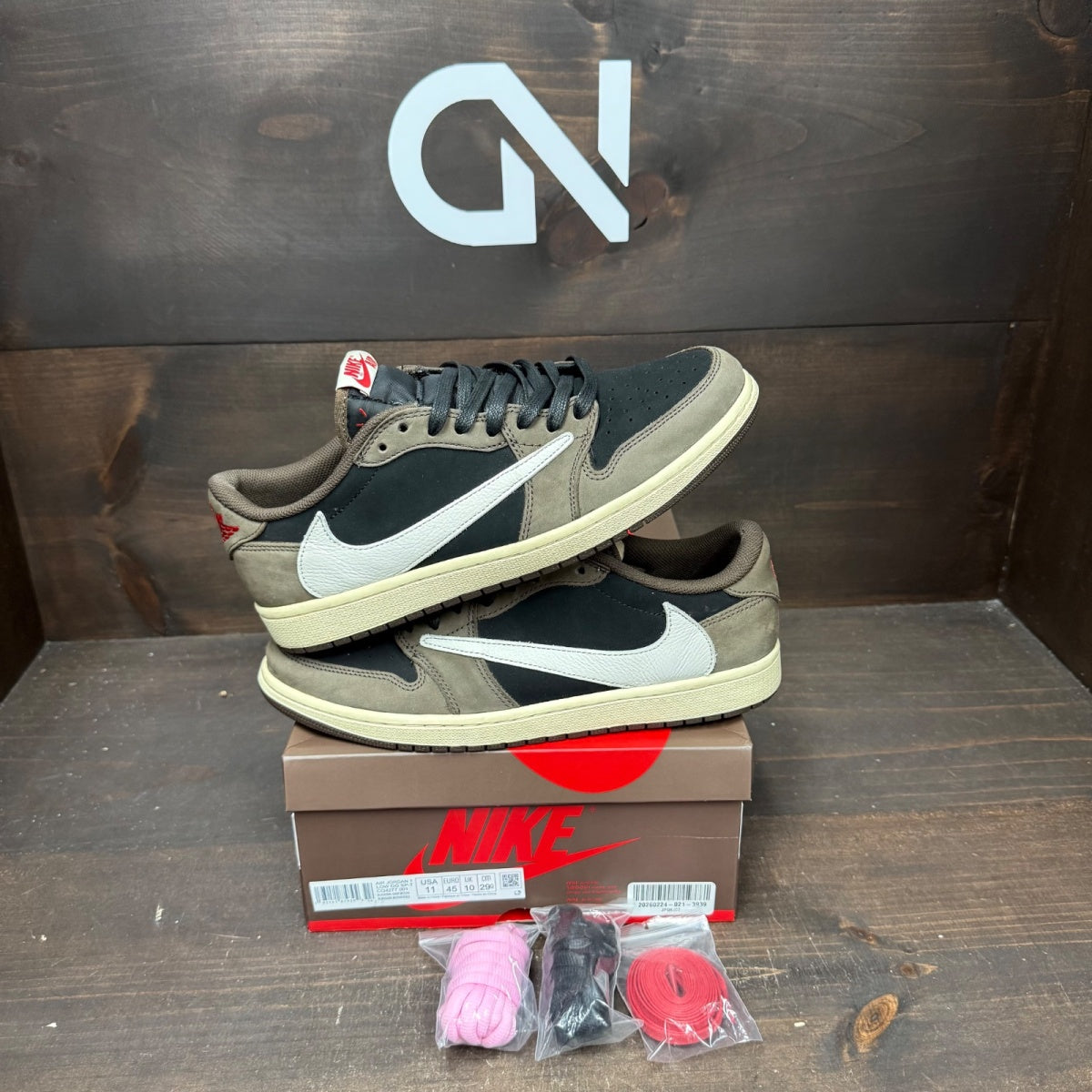 Jordan 1 Retro Low OG SP Travis Scott Mocha - Image 1