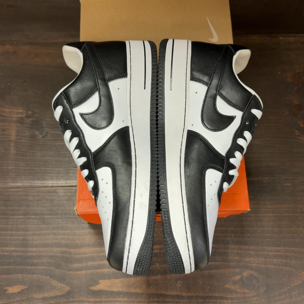 Nike Air Force 1 Low QS Terror Squad Blackout Size 11 (Pre-Owned) - aux