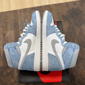 Jordan 1 Retro High OG Hyper Royal - Image 4