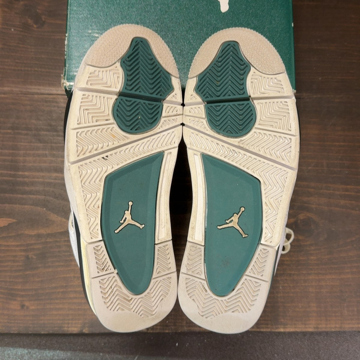 Jordan 4 Retro Oxidized Green (GS) - Image 8