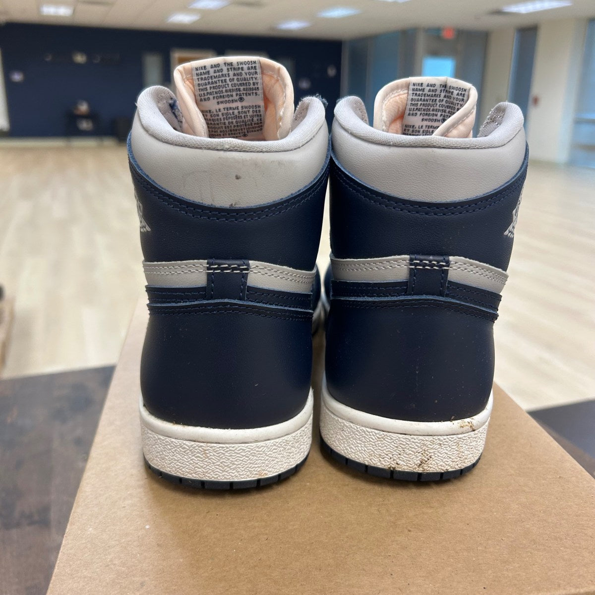 Jordan 1 Retro High '85 Georgetown Size 11 (Pre-Owned) - Image 4