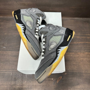 Jordan 5 Retro Off-White Muslin Size 9 (Pre-Owned) - Image 2