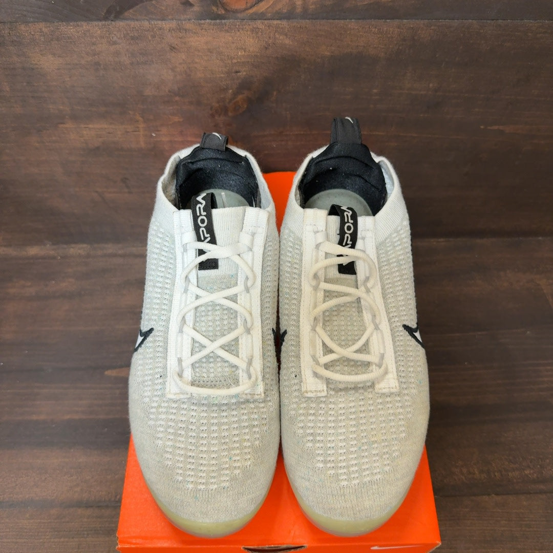 Nike Air VaporMax 2021 FK White Black Metallic Silver Size 8 (Pre-Owned)