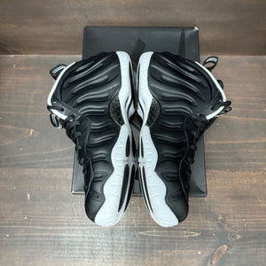 Nike Air Foamposite Pro Dr. Doom (2016) Size 9 (Pre-Owned) - side