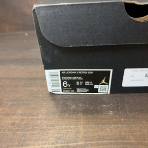 Jordan 2 Retro OG Chicago (2022) (GS) - Image 7