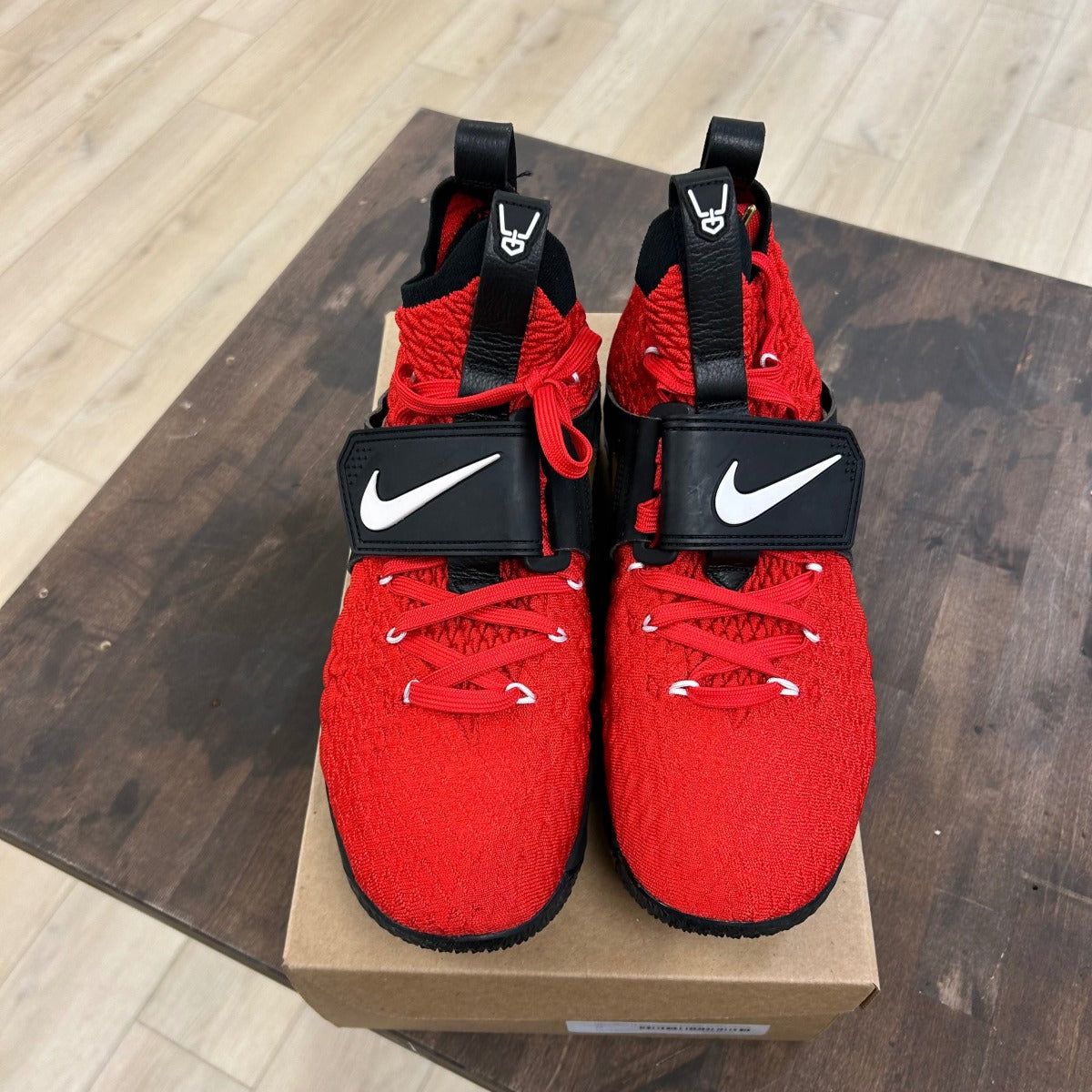 Nike LeBron 15 Red Diamond Turf Size 10 (Pre-Owned) - Image 2