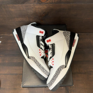 Jordan 3 Retro Infrared 23 Size 9 (Pre-Owned)