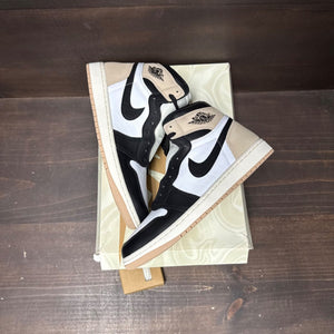 Jordan 1 Retro High OG Latte (Women's) Size 11W - tag