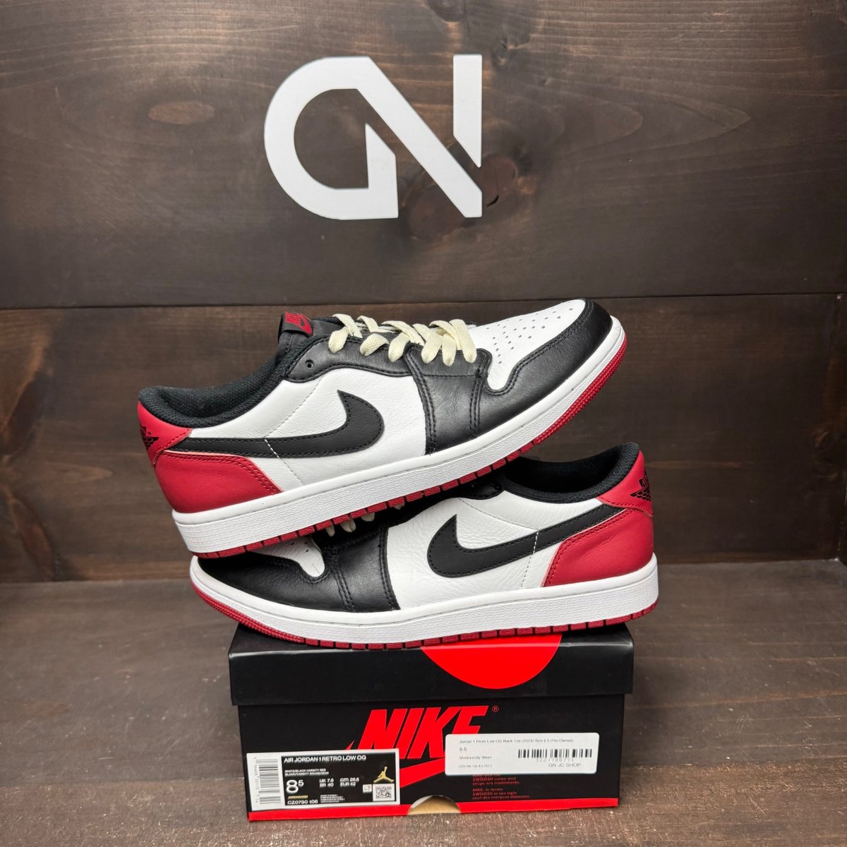 Jordan 1 Retro Low OG Black Toe (2023) Size 8.5 (Pre-Owned) - front