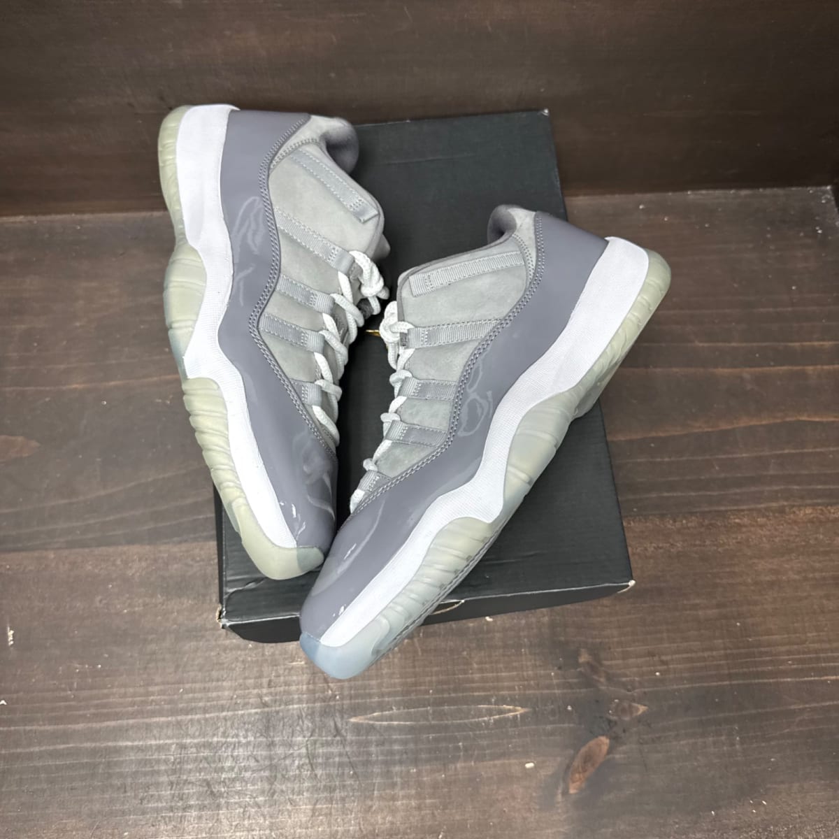 Jordan 11 Retro Low Cool Grey Size 10.5 - tag