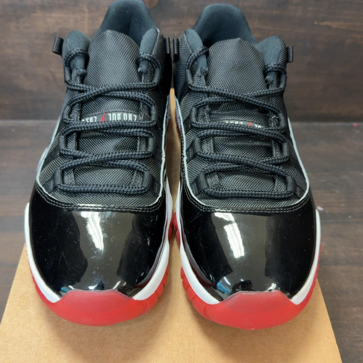 Jordan 11 Retro Low Bred (2025) Size 11.5 (Pre-Owned) - Image 3