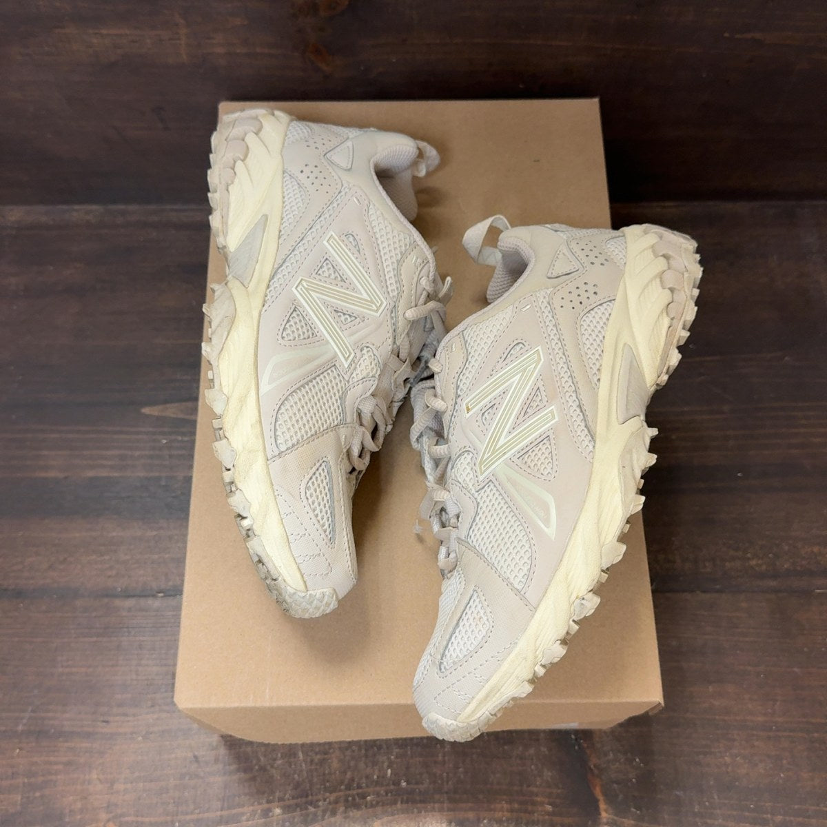 New Balance 610 Incubation Timberwolf Moonbeam Size 5.5 (Pre-Owned) - Image 2