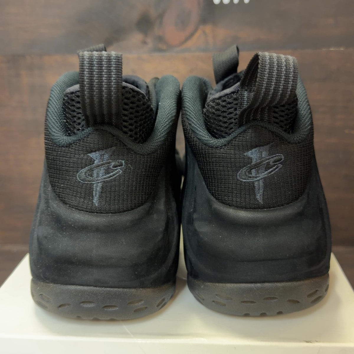 Nike Air Foamposite One Black Suede Size 13 (Pre-Owned) - Image 4