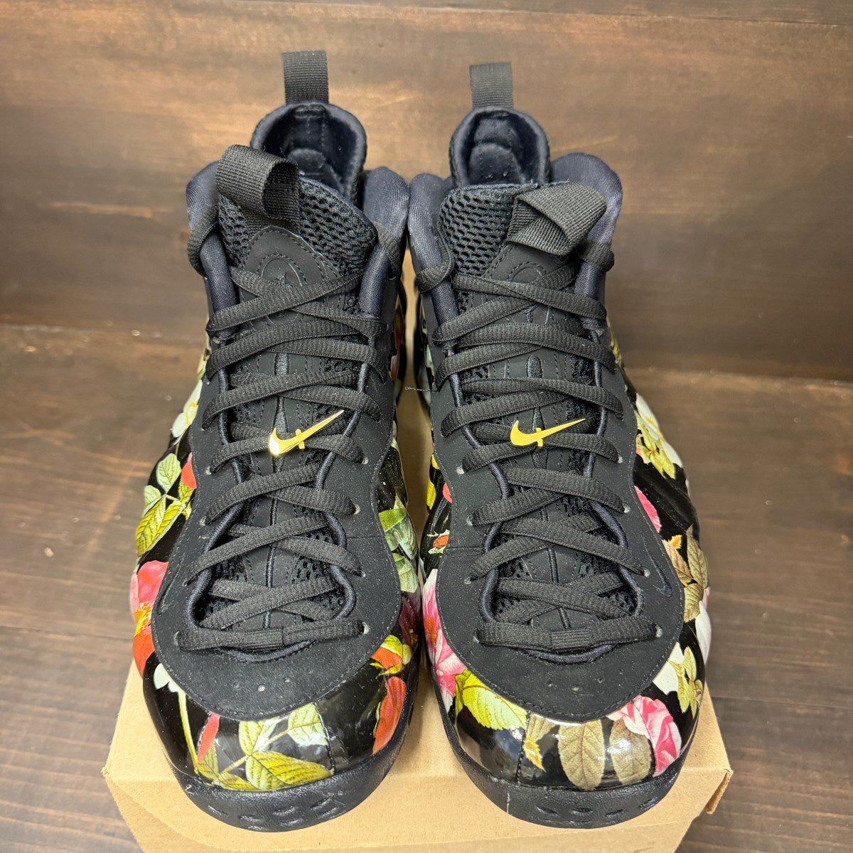 Nike Air Foamposite One Floral Size 11 (Pre-Owned) - Image 3