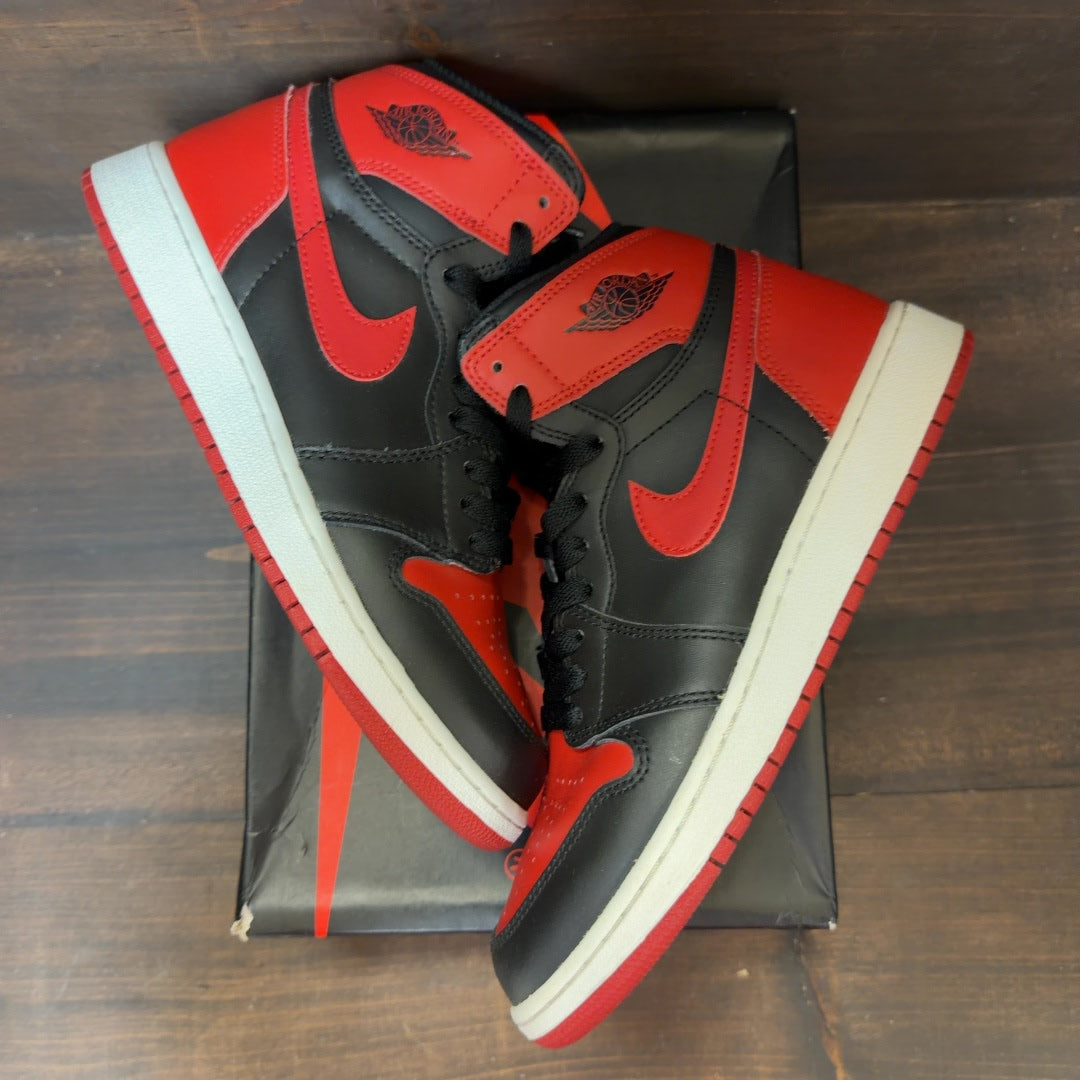 Jordan 1 Retro Bred Banned (2016) (GS) Size 6.5Y (Pre-Owned)