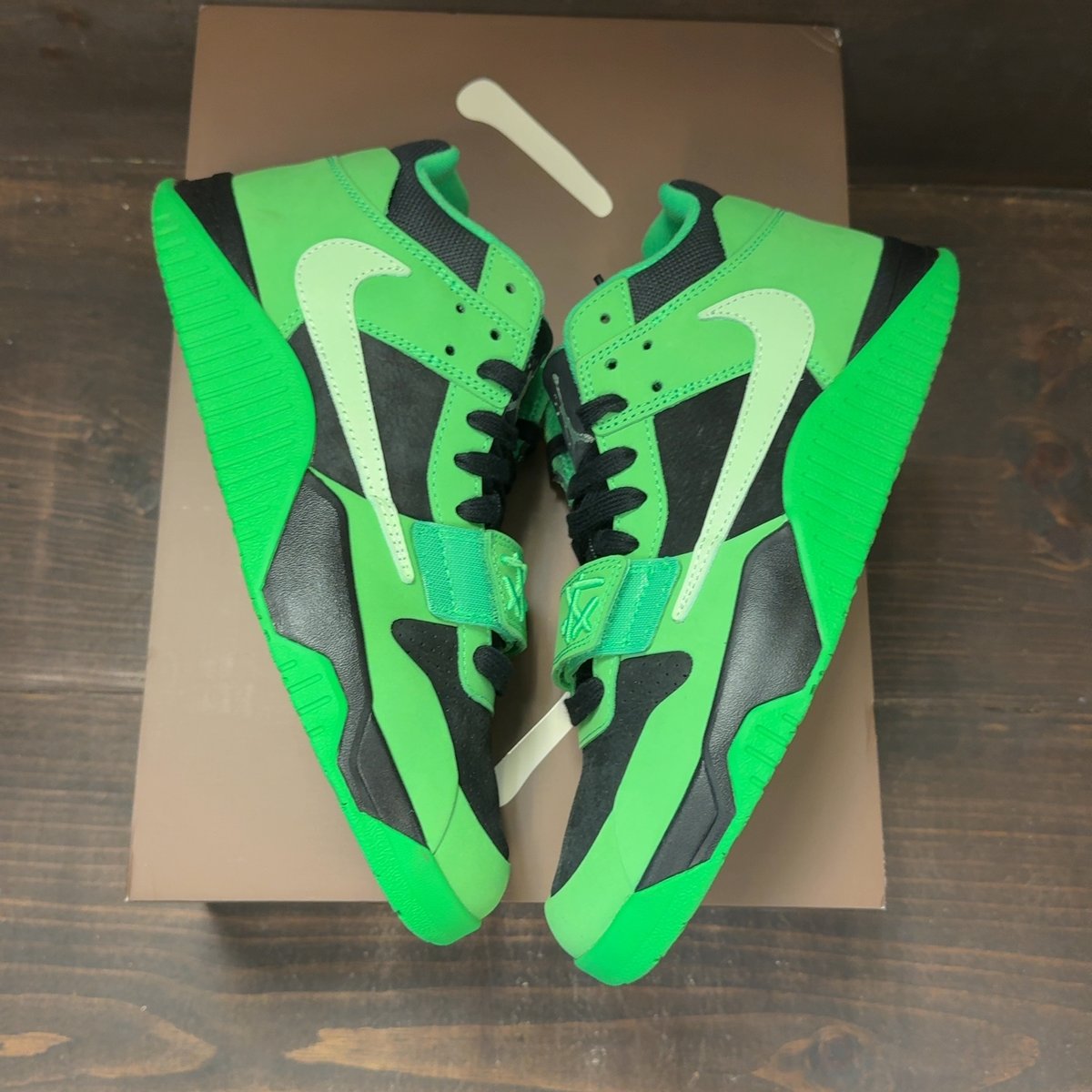 Jordan CJ1 T-Rexx Travis Scott Green Spark Size 9 (Pre-Owned) - back