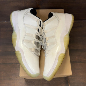 Jordan 11 Retro Low Legend Blue Size 12 (Pre-Owned) - Image 2