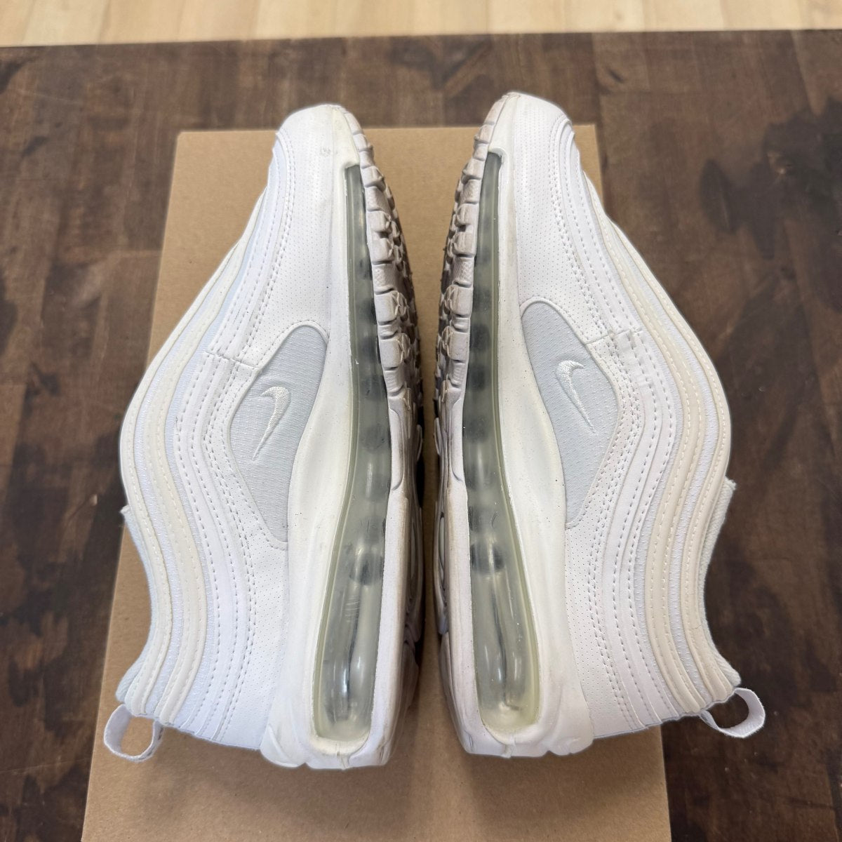 Nike Air Max 97 White Metallic Silver (GS) Size 6.5Y (Pre-Owned) - Image 4