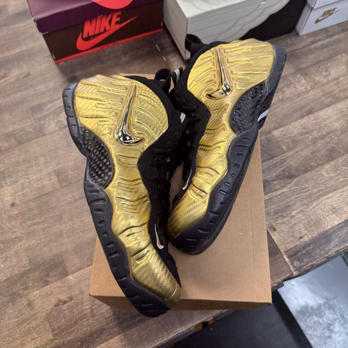 Nike Air Foamposite Pro Metallic Gold Size 13 (Pre-Owned) - Image 1
