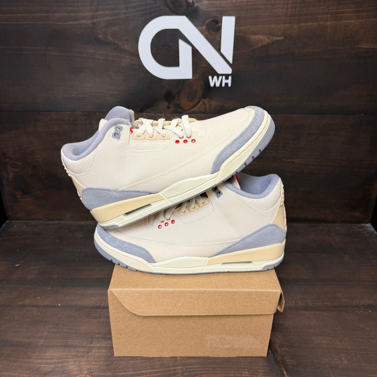 Jordan 3 Retro Muslin Size 8 (Pre-Owned) - Image 1