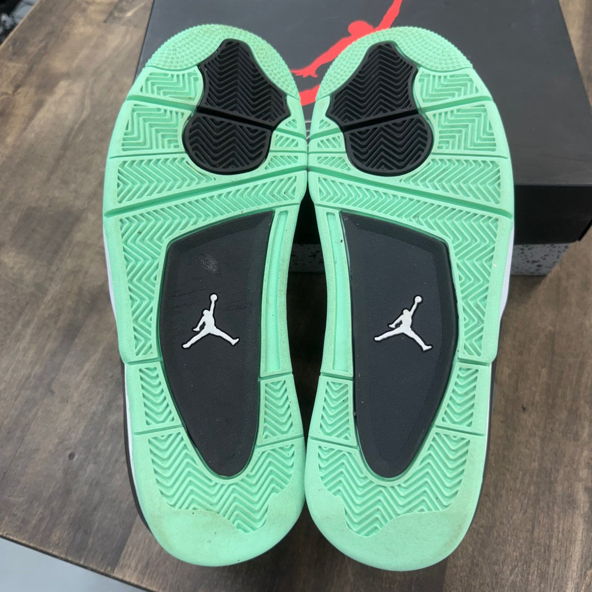 Jordan 4 Retro Green Glow - Image 2