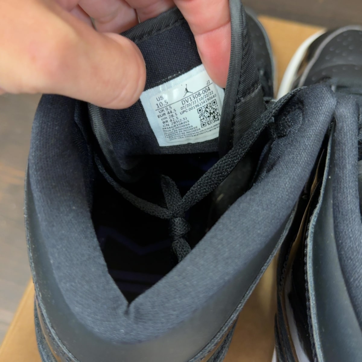 Jordan 1 Mid SE Space Jam Size 10.5 (Pre-Owned) - Image 7