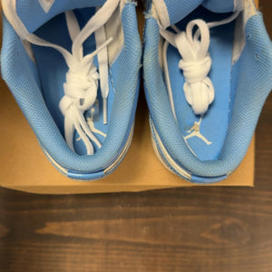 Jordan 1 Low SE Legend Blue Patent (GS) Size 4Y (Pre-Owned) - aux