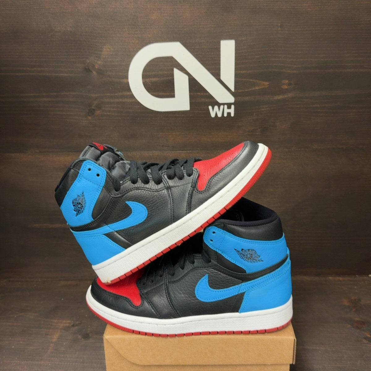 Jordan 1 Retro High NC to Chi (Women's) Size 7.5W (Pre-Owned) - Image 1