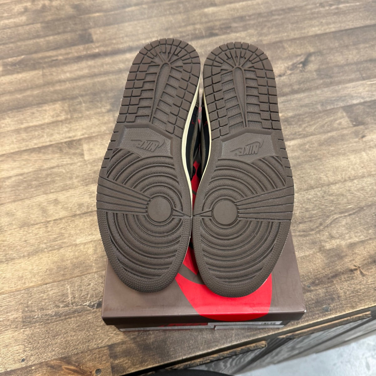 Jordan 1 Retro Low OG SP Travis Scott Mocha - Image 5