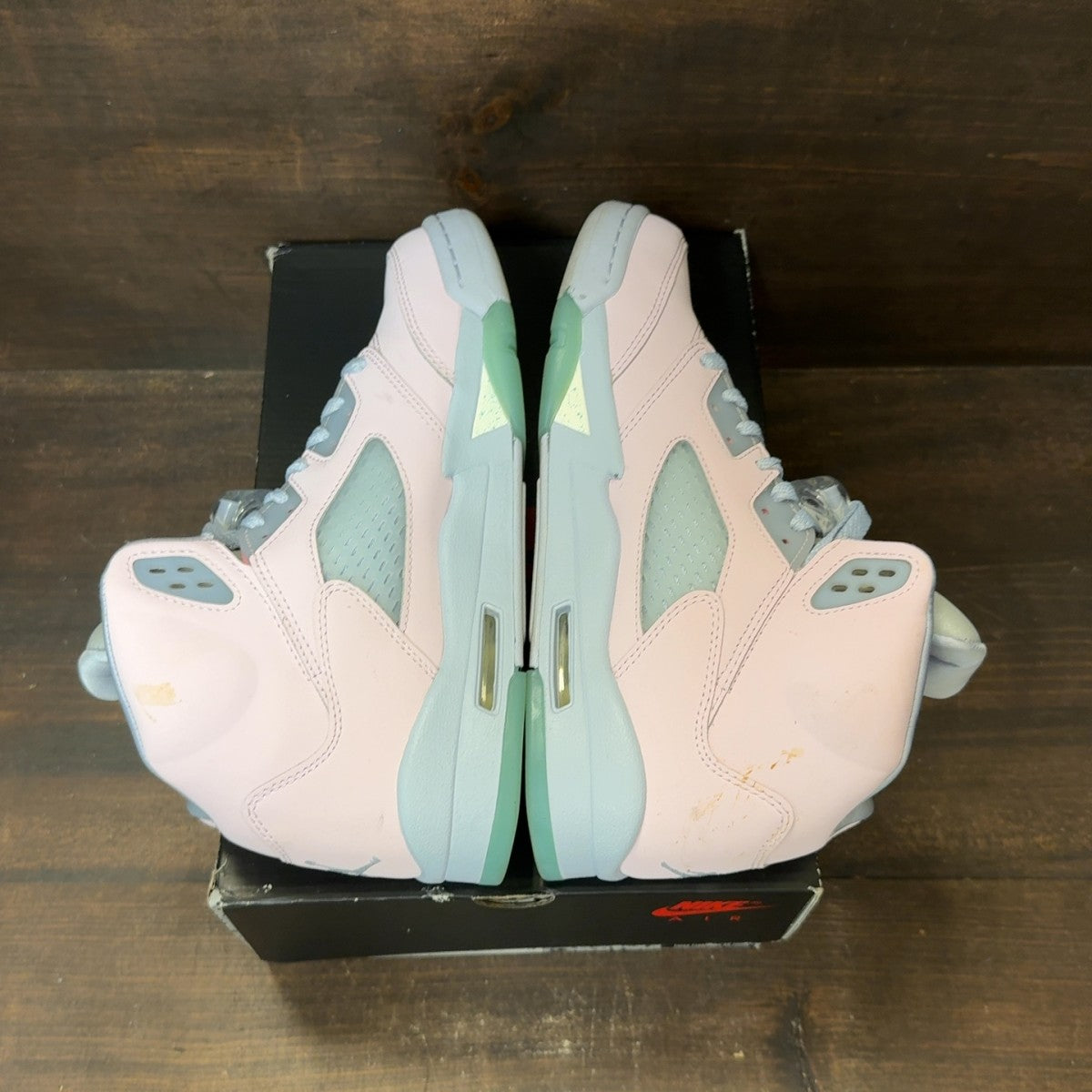 Jordan 5 Retro Easter (2022) (GS) Size 7Y (Pre-Owned)