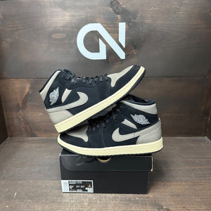 Jordan 1 Mid SE Olive Grey Size 9.5 (Pre-Owned) - front