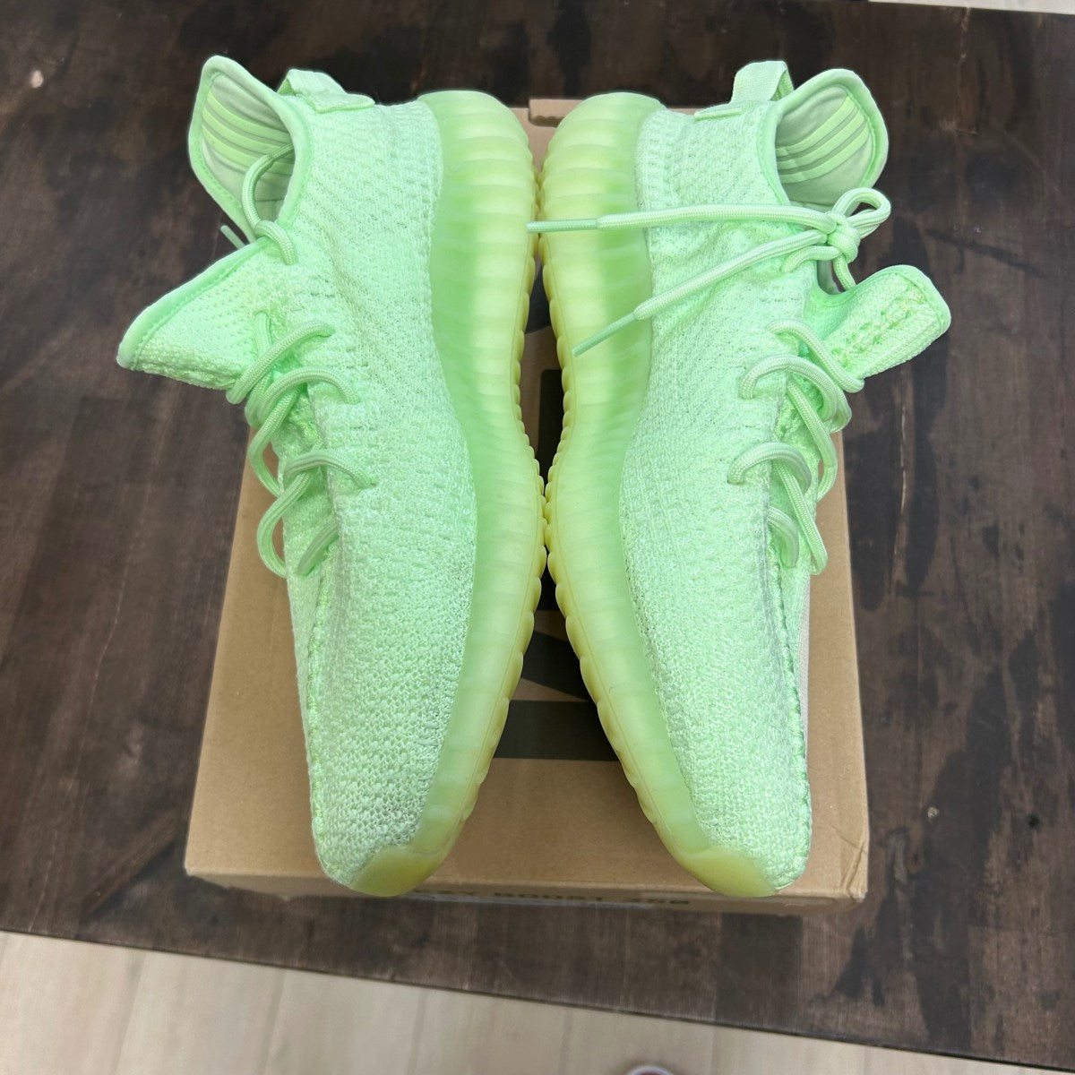 adidas Yeezy Boost 350 V2 Glow - Image 3