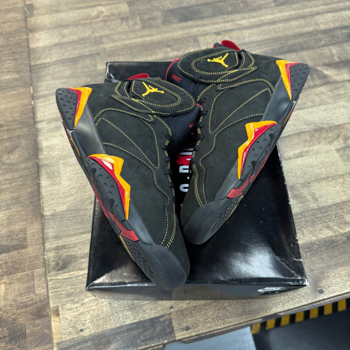 Jordan 7 Retro Citrus (2022) - Image 1