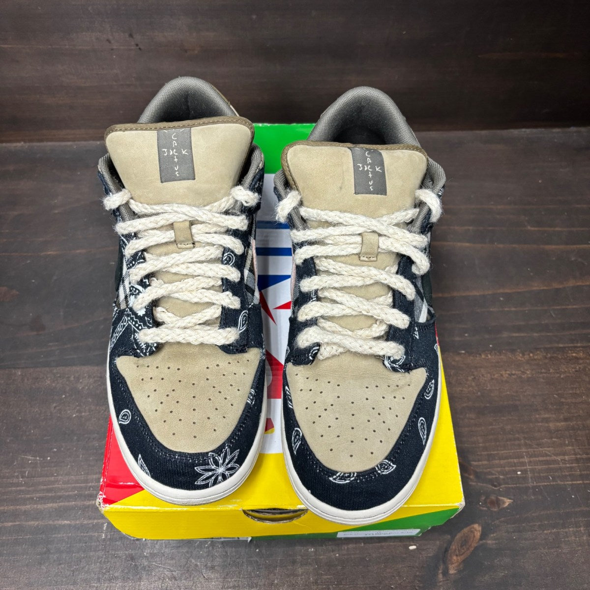 Nike SB Dunk Low Travis Scott - Image 3