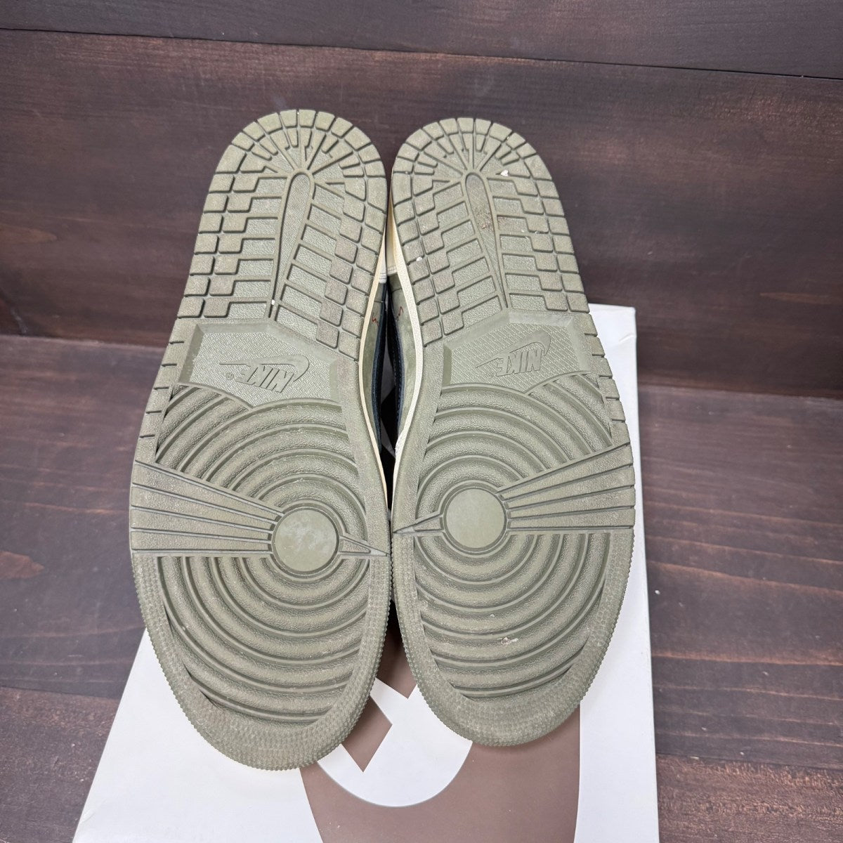 Jordan 1 Retro Low OG SP Travis Scott Medium Olive - Image 6