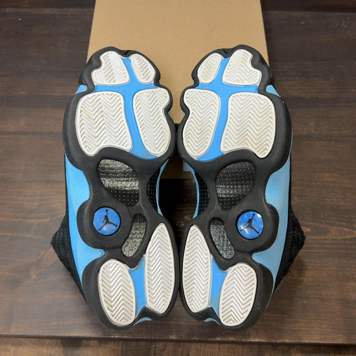 Jordan 13 Retro Black University Blue Size 9 (Pre-Owned) - Image 7