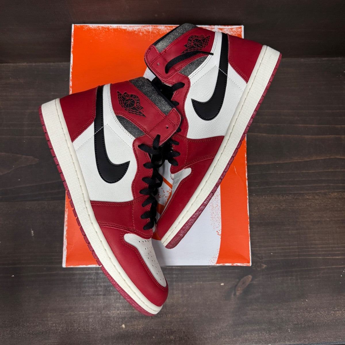Jordan 1 Retro High OG Chicago Lost and Found Size 14 (Pre-Owned)