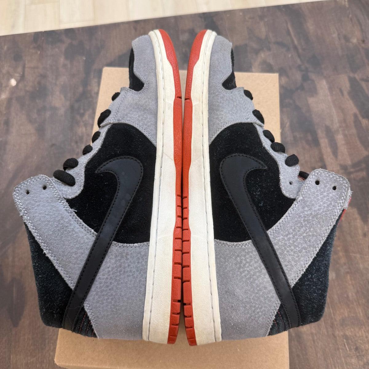 Nike SB Dunk Mid Un-Supreme Size 11.5 (Pre-Owned) - Image 7