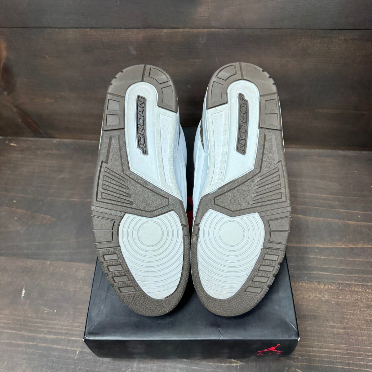 Jordan 3 Retro Mocha (2018) - Image 6