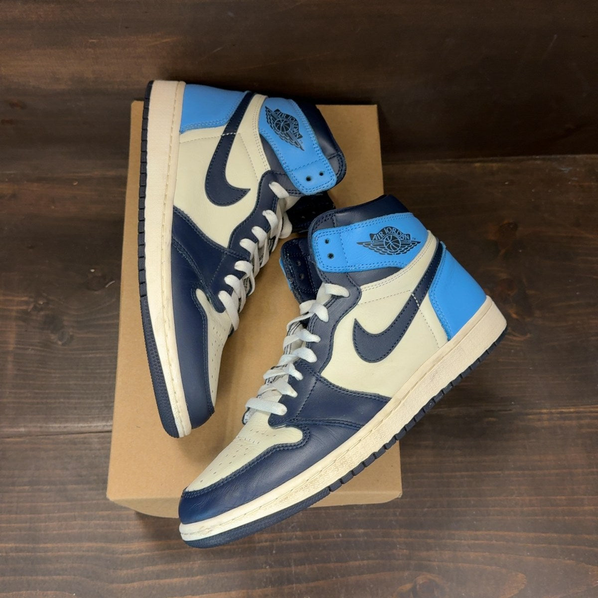 Jordan 1 Retro High Obsidian Size 10 (Pre-Owned) - Image 2