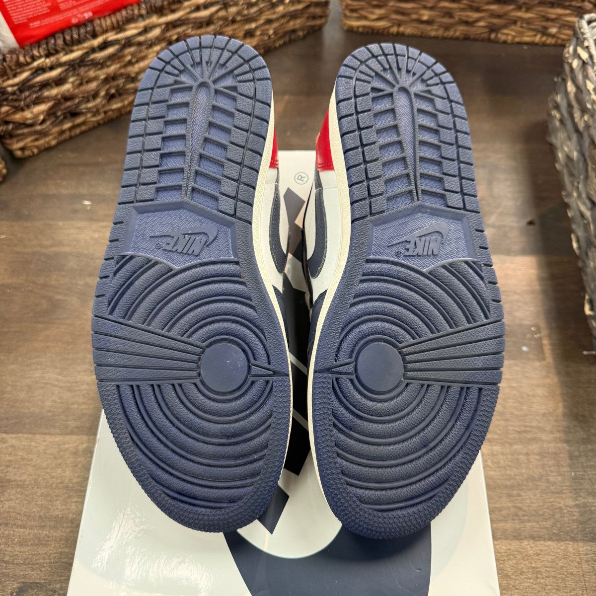 Jordan 1 Retro Low OG Howard University - Image 5