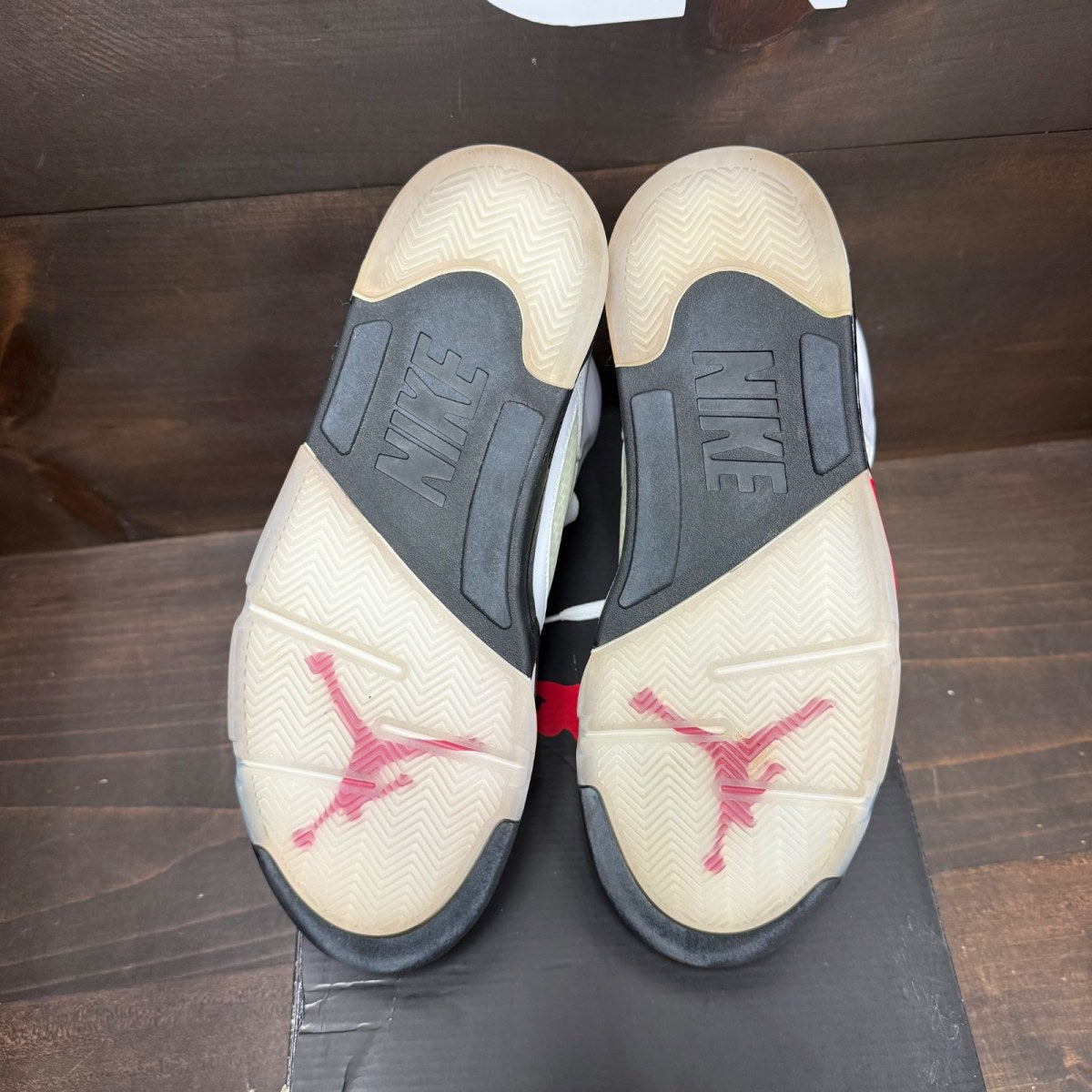 Jordan 5 Retro Fire Red Silver Tongue (2020) - Image 6