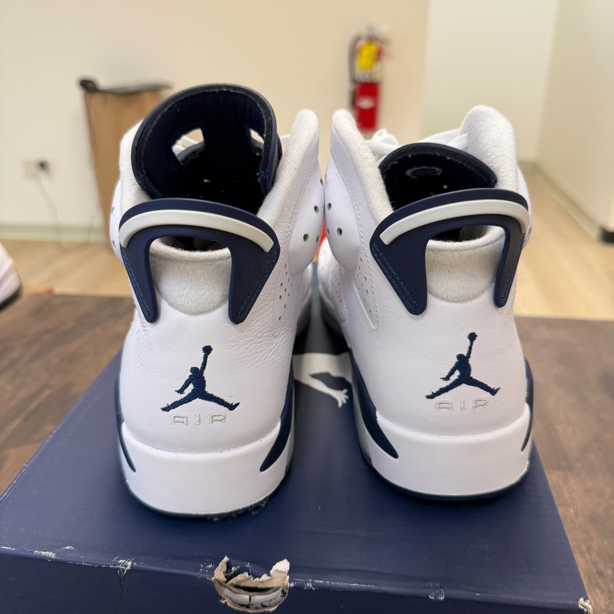 Jordan 6 Retro Midnight Navy (2022) - Image 3