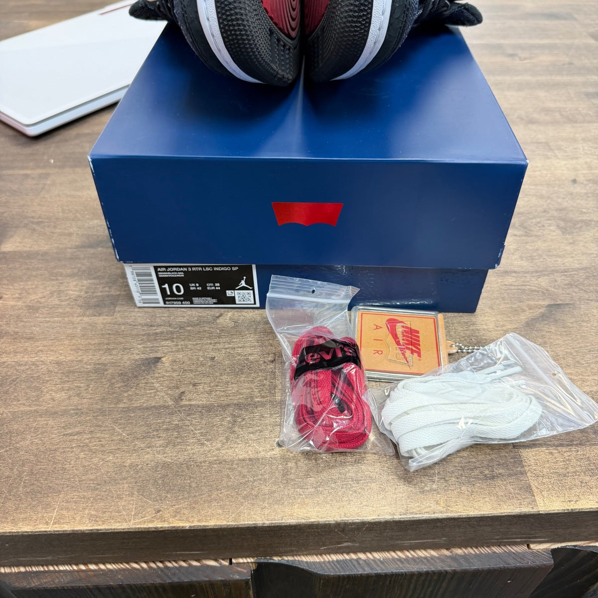 Jordan 3 Retro Levi’s Indigo - Image 6